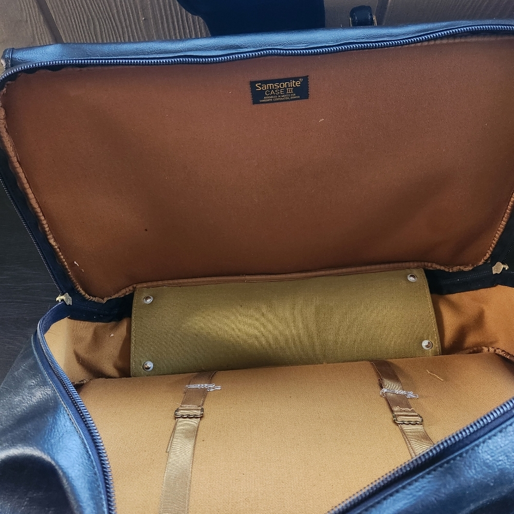 Black Samsinite Leather Men's Bag - Picture 8 of 14